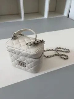 ダーリッチ darich ホワイト キルティング ショルダーバッグ