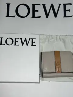 ロエベ　三つ折り財布　アナグラム　LOEWE  トライフォールド