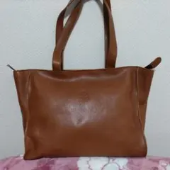 お値下げ 新品未使用　イルビゾンテ　レザートートバッグ　A2478 P 214