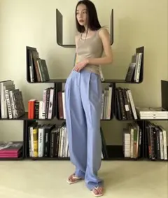 ライトブルー センタープレス ワイドパンツ　スラックス　着痩せ　スタイルアップ