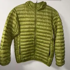 old uniqlo ダウンジャケット ライトグリーン 黄緑 モンベル フード付