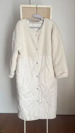 Flash Blueクリーム色 ボア キルティングジャケット ロング丈