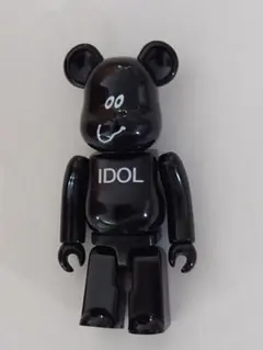 BiSH BE@RBRICK 100%