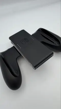 Nintendo Switch コントローラーグリップ 黒 正規品