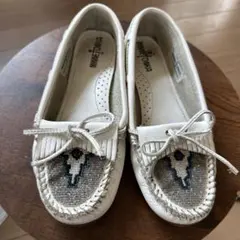 Minnetonka ミネトンカ ディアスキン ビーズ モカシン 白 サイズ7