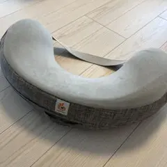 【美品】エルゴ Natural Curve Nursing Pillow