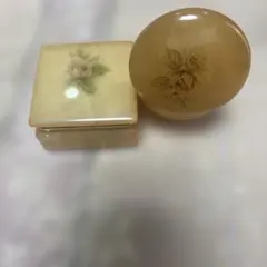 Max Factor パール仕上げ 化粧品ケース2点セット - メルカリ