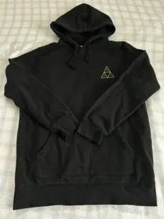 HUF ブラック パーカー トライアングルロゴ