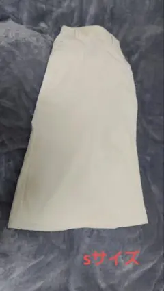 GU コーデュロイ スカート