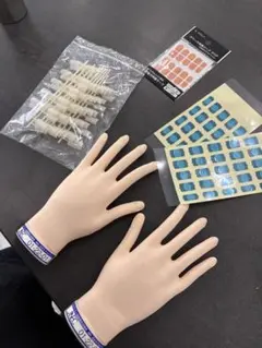 ネイル練習用ハンド 両手セット チップ付き 認定ハンドモデル ほぼ新品