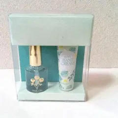 Francfranc　ギフトセット　フラワー　GR　ハンドクリーム＆ネイルオイルのサムネイル