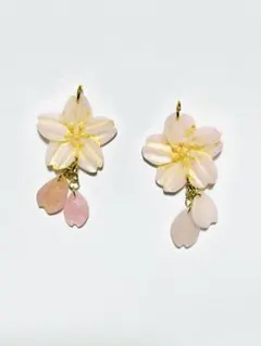 ハンドメイド 桜の耳飾り ピアス イヤリング ノンホールピアス