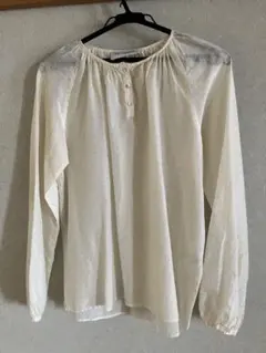 héliopôle アイボリー 星柄 長袖ブラウス