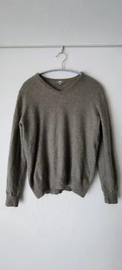 UNIQLO カシミヤ Vネックセーター L