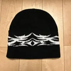 トライバル柄 ニット帽 黒・白　dickey