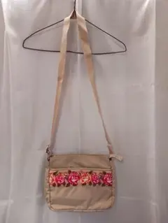 Enjeauショルダーバッグ