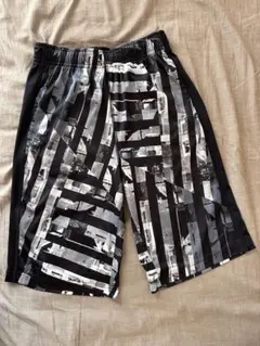 NIKE ズボン　キッズL