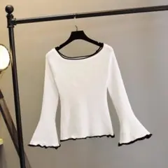 2017新作★レディース トップス フレア袖 ホワイト△