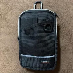 カラビナ付きポーチ