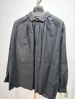 新品YAECAWRITEのカットソーのサムネイル
