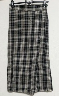 チェックタイトスカート