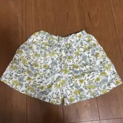 花柄　ショートパンツ
