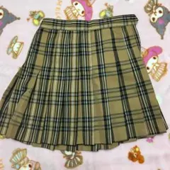 1:チェックスカート