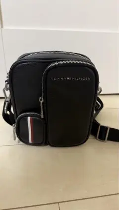 TOMMY HILFIGER ショルダーバッグ ブラックのサムネイル