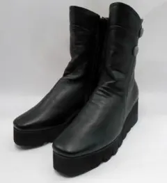 本革 厚底ウエッジソール ショートブーツ　ブラック　22.5センチ　３E