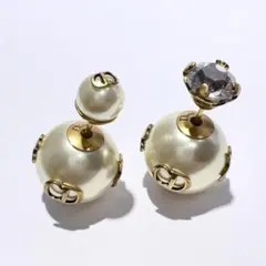 Dior ディオール ディオール フェイクパール クリスタル トライバル ピアス