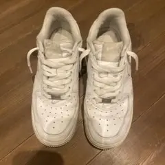 Nike Air Force 1 Supreme ホワイト