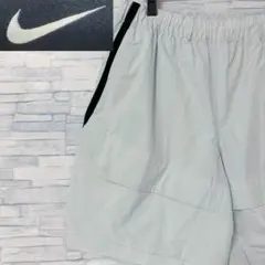 ナイキ ハーフパンツ カーゴハーフパンツ ビッグロゴ ライトグレー XLのサムネイル