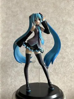 初音ミク　フィギュア
