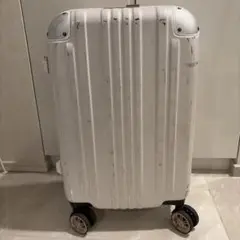 スーツケース　機内持ち込み可