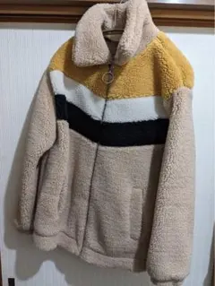 極美品　Bershka フリースジャケット Sサイズ