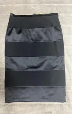 Rika ブラック タイト ペンシルスカート XSのサムネイル