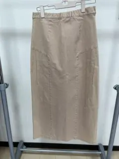 タイトスカート