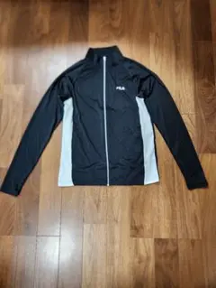 FILA ジップアップラッシュガード Sサイズ ブラック/グレー