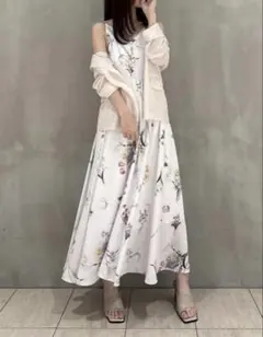 FRAY I.D ボタニカルアシメパターンキャミワンピース／新品、未使用