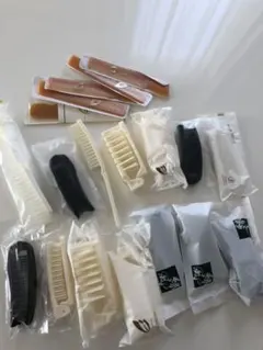アメニティグッズ　ヘアブラシ14個、櫛5個新品未使用