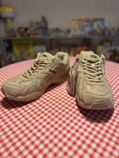 美品☆ ハイテックMAGNUM TAN イギリス軍 トレーニングシューズのサムネイル