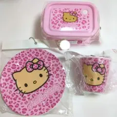 ハローキティ　ヒョウ柄　シールボックス　メラミンプレート　コップ　アベイル