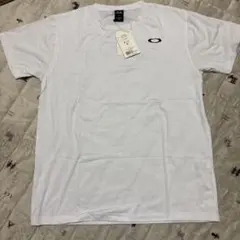 ホワイト Tシャツ ロゴ入り 新品タグ付き