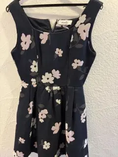 花柄ノースリーブワンピース ネイビー