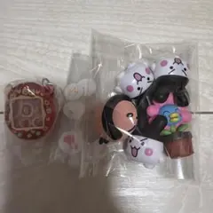 えもふぃぐ！たまごっち　シャカシャカチャームセット