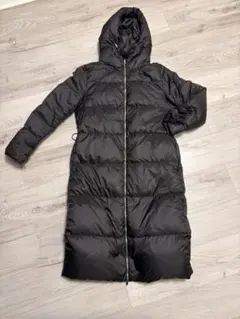 セオリー　ブラックフード付きロングダウンジャケット