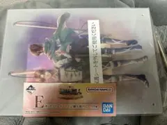 進撃の巨人 1番くじ アクリルボード〜心臓を捧げよ〜