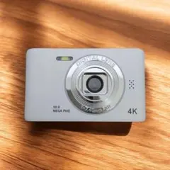 ✨新品✨デジカメ✨コンパクトデジタルカメラ✨ホワイト✨4K✨50MP✨のサムネイル