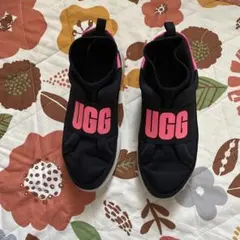UGG スリッポン スニーカー ブラック ピンク