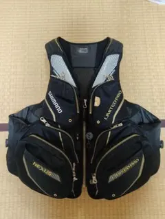 SHIMANO　シマノ カモフラージュ ライフジャケット　未使用に近いです Amazon | シマノ(SHIMANO) ラフトエアジャケット ウエストタイプ